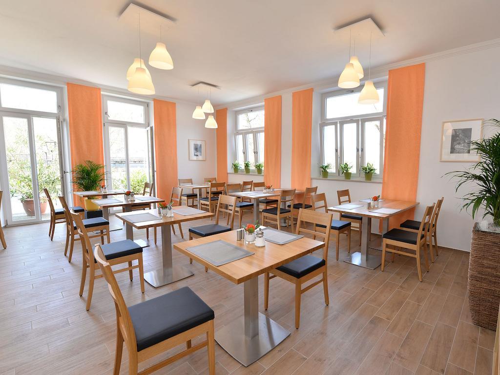 Pension Gambrinus Пасау Екстериор снимка