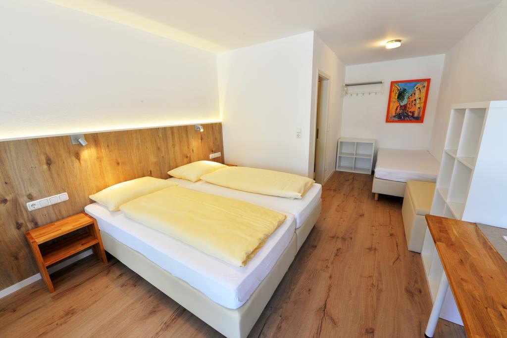 Pension Gambrinus Пасау Екстериор снимка
